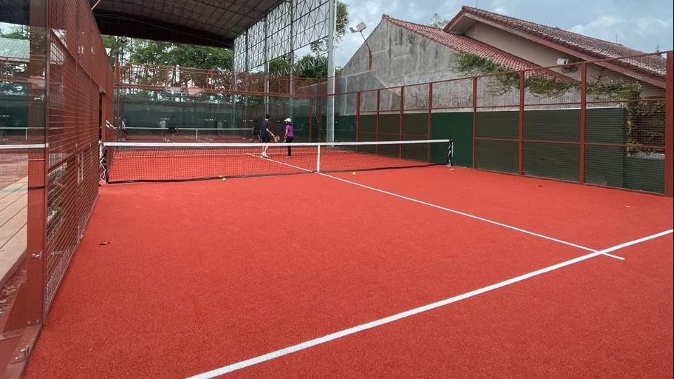 The outdoor court at PCC Sukajadi in daylight