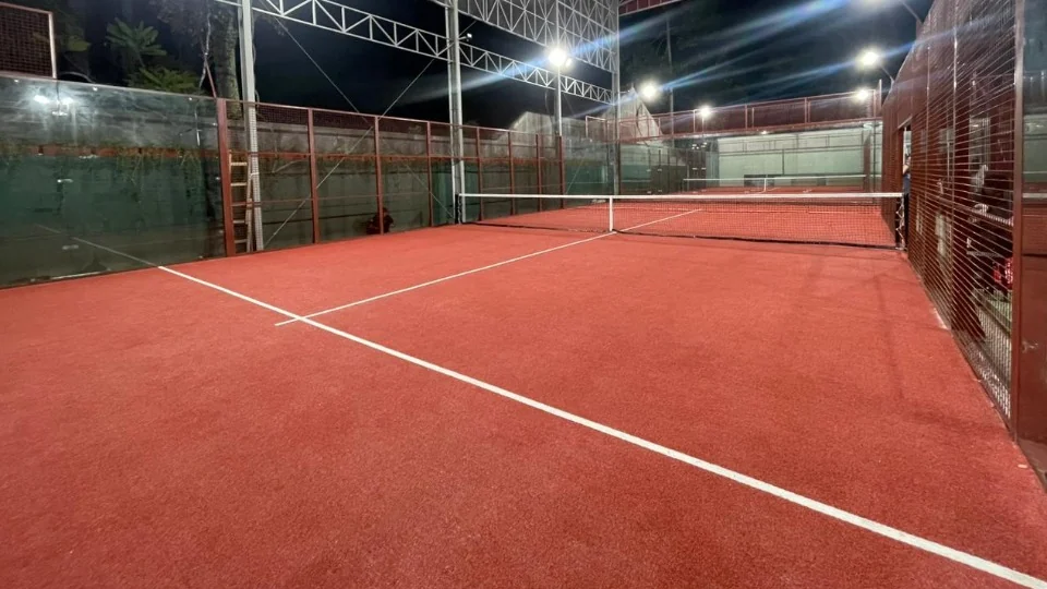 A semi-indoor court at PCC Sukajadi under its steel roof